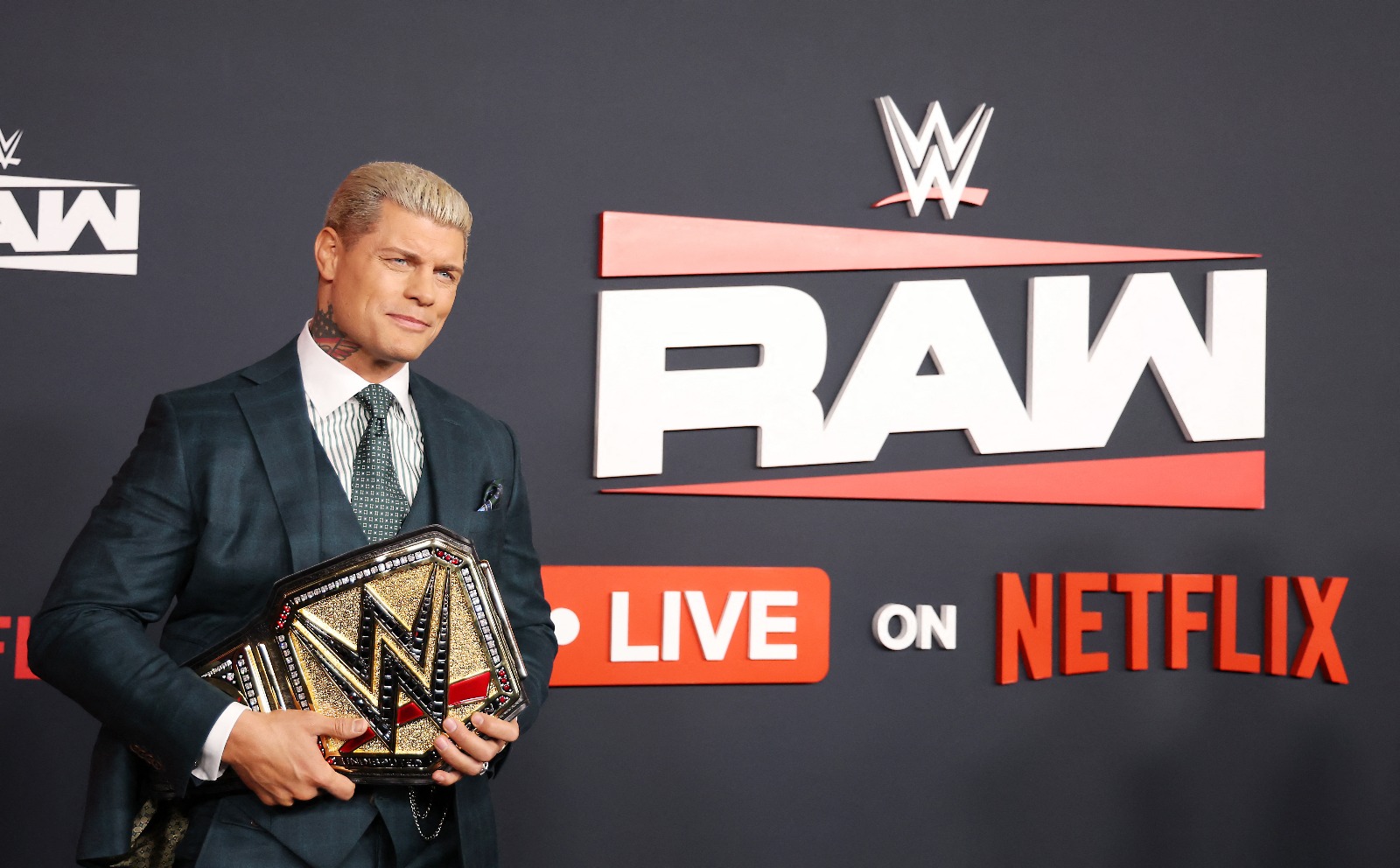 Netflix este casa WWE! Wrestling-ul se vede din nou în România după 5 ani