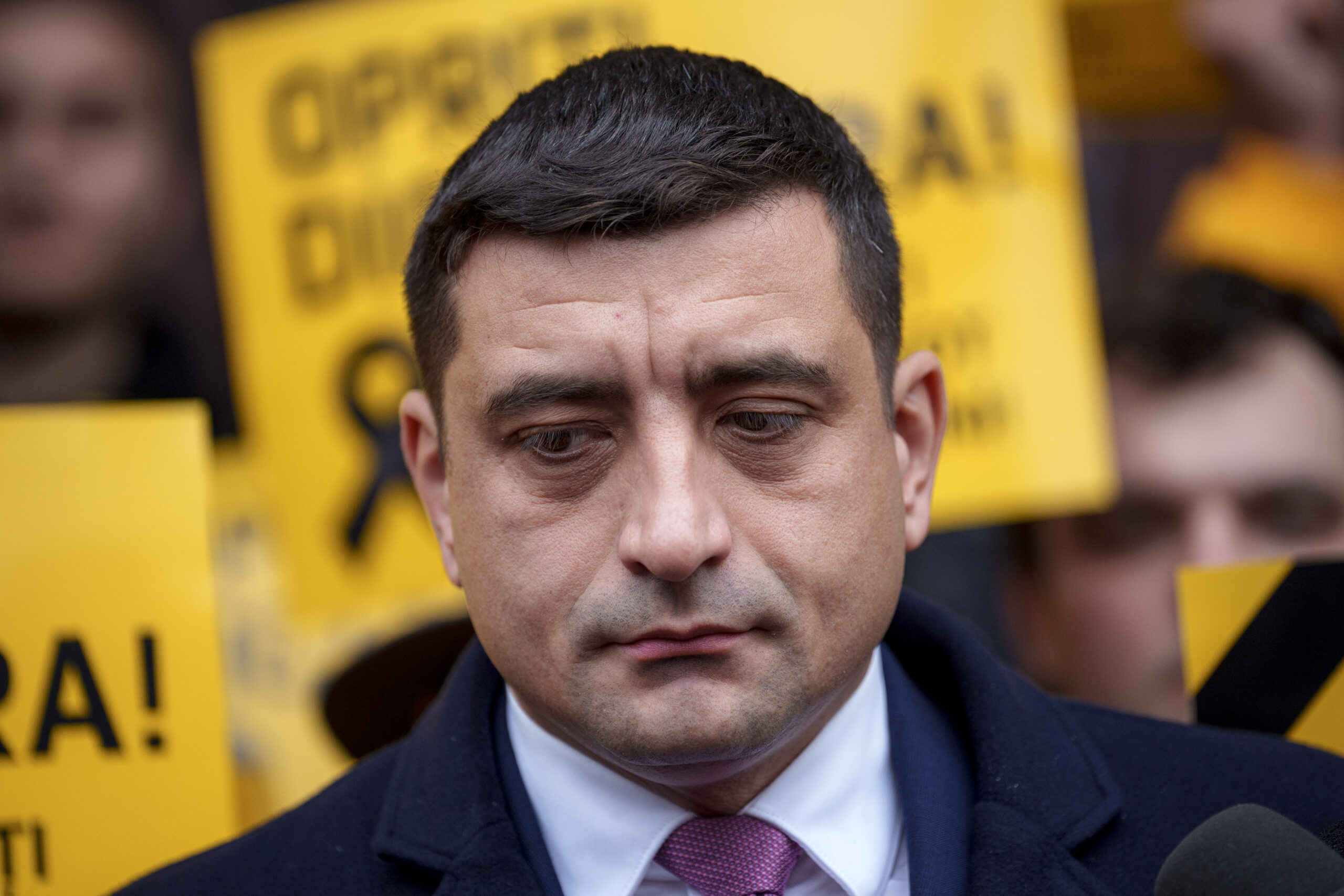 Pliantele controversate ale lui George Simion