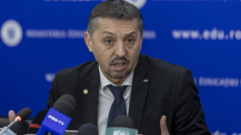 Ce aduce noul proiect de planuri-cadru în educația din România?