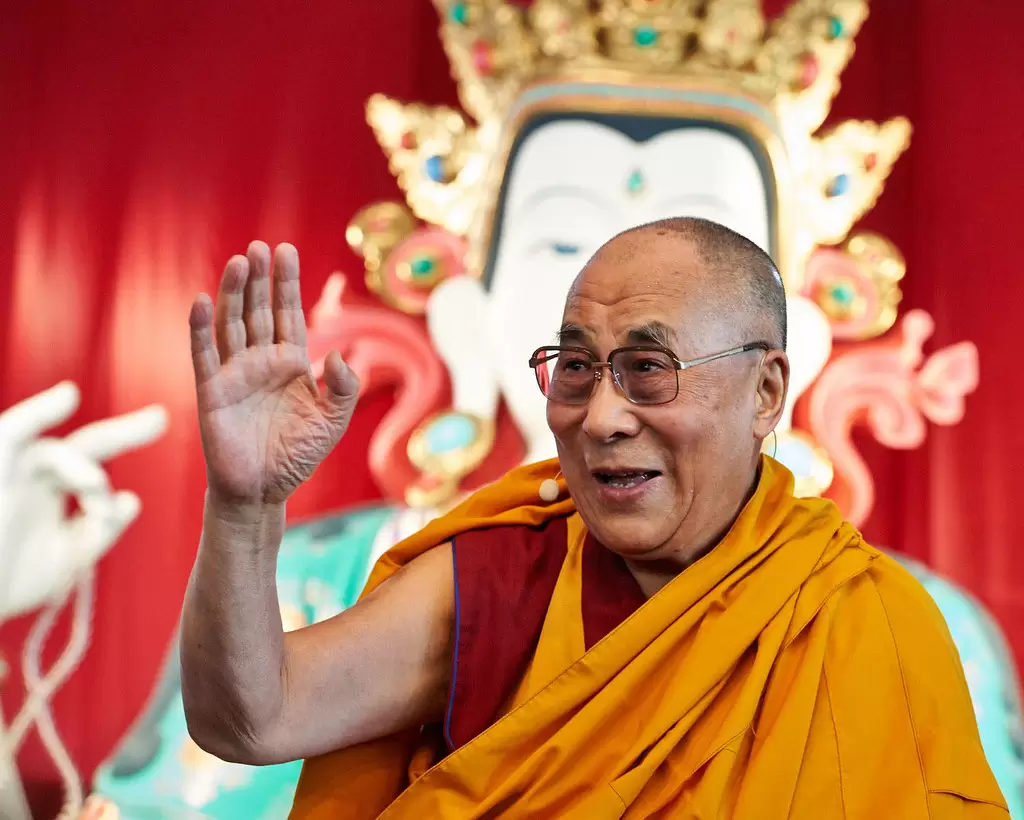 „Cel mai extraordinar biped de pe Pământ!” Dalai Lama a împlinit 90 de ani