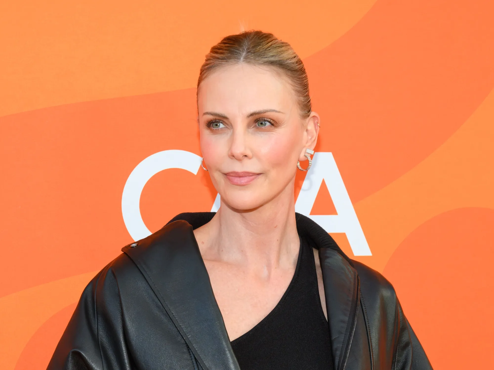 Charlize Theron: „A fost grozav. Nu-mi lipsește o relație.”