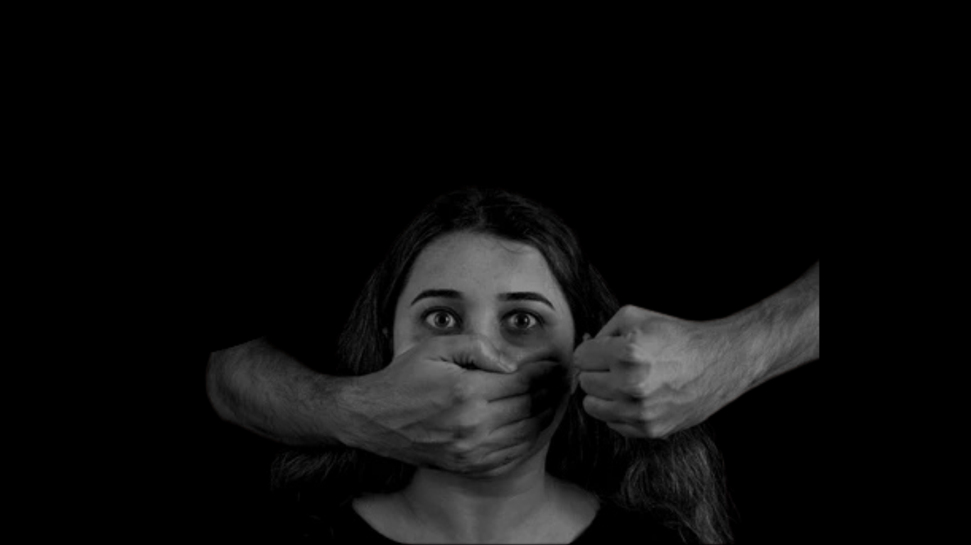 Femeile continuă să fie ucise. România tace