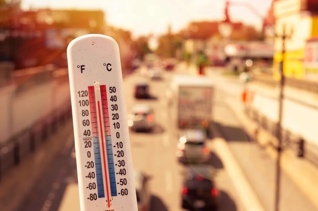 Temperaturile ridicate aduc probleme în trafic