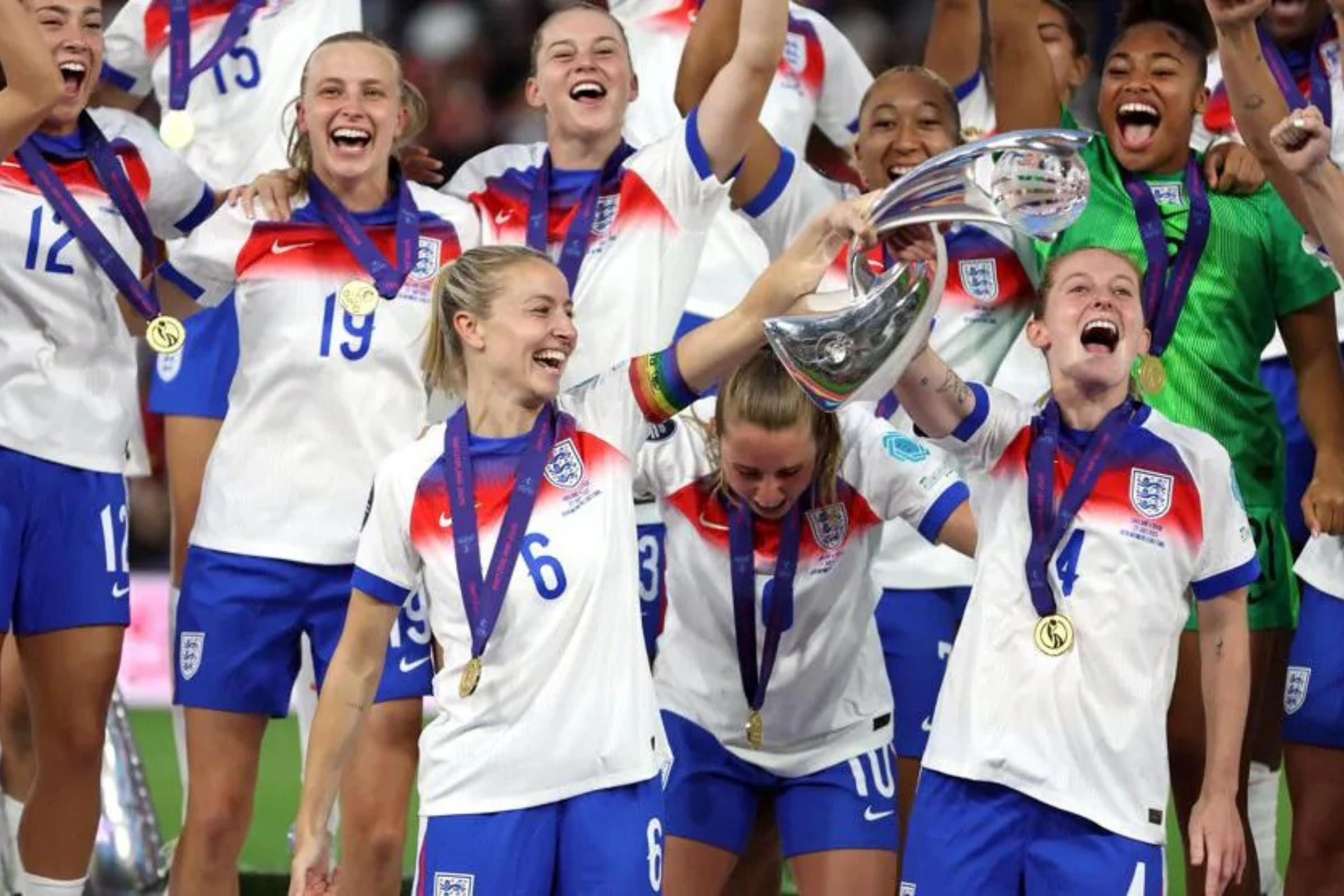 Anglia își apără coroana europeană într-o finală tensionată cu Spania