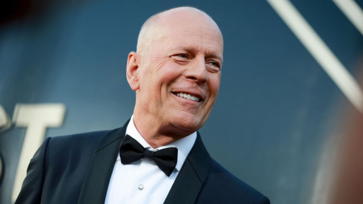Bruce Willis duce o luptă grea pentru viața lui