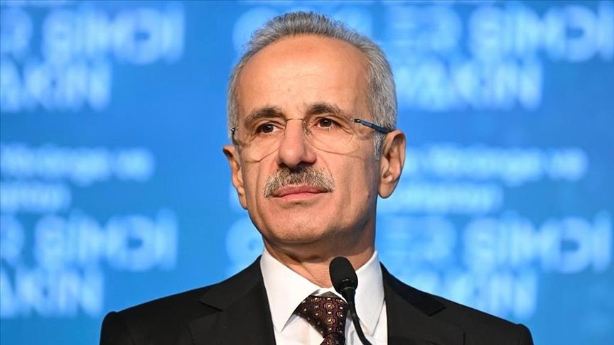 Ministrul Transporturilor din Turcia amendat pentru viteză
