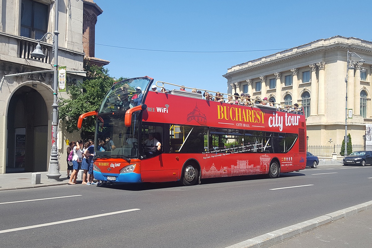 Autobuzele turistice „Bucharest City Tour” revin în oraș!