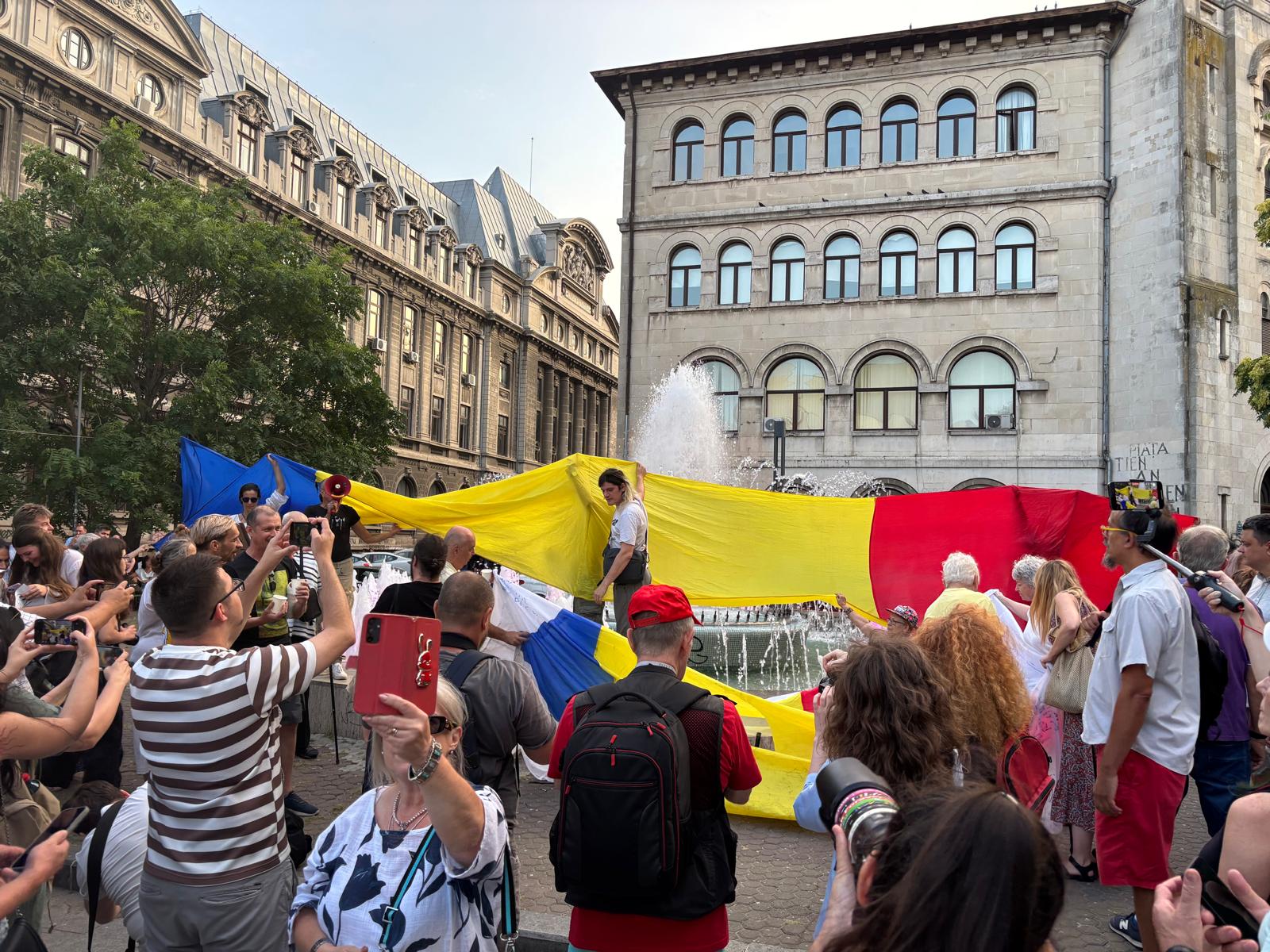 „Imnul Golanilor” a răsunat în zi de doliu național în Piața 21 decembrie 1989