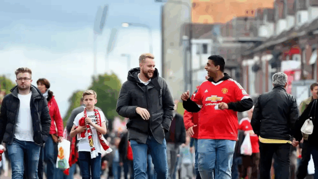 Șoc pe Old Trafford: berea s-a scumpit cu 51%! Fanii lui Manchester United tună și fulgeră