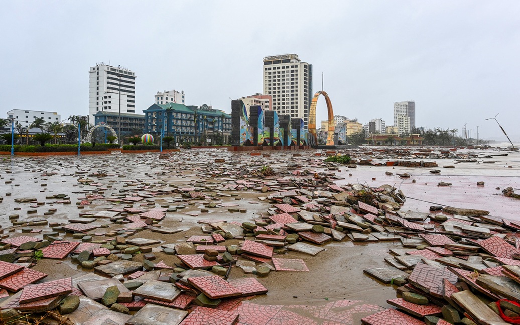 Peste 250.000 de oameni evacuați în Vietnam înaintea sosirii taifunului Bualoi