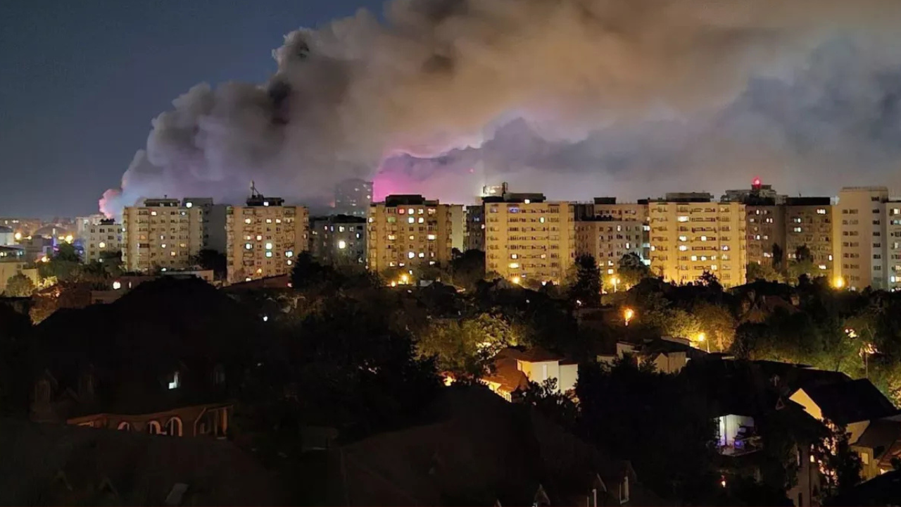 Poluare masivă în București după incendiul de la depozitul Antrefrig