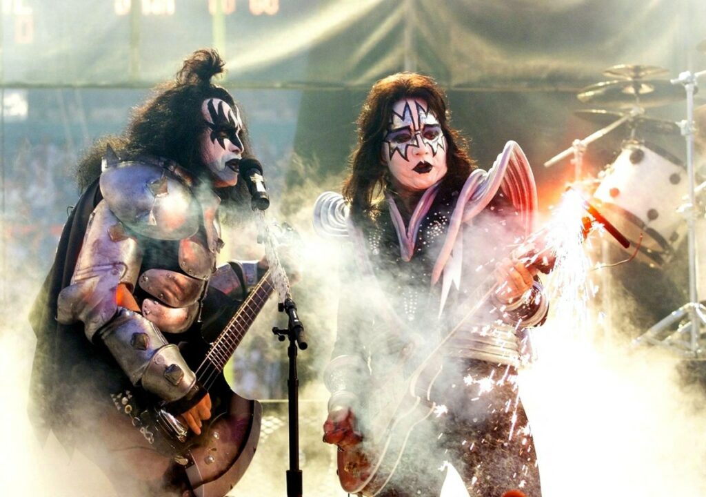Ace Frehley, chitaristul legendar și cofondatorul trupei Kiss, s-a stins din viață la 74 de ani
