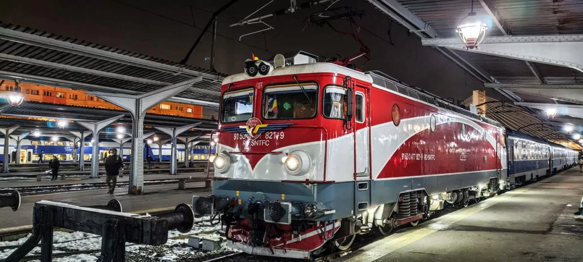 Locomotivele electrice ale CFR Călători, scoase de pe șine din 7 octombrie. Datoriile uriașe lasă trenurile fără curent