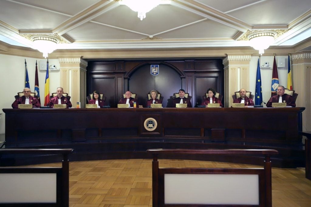 CCR a respins legea pensiilor magistraților. Reforma Guvernului Bolojan, declarată neconstituțională