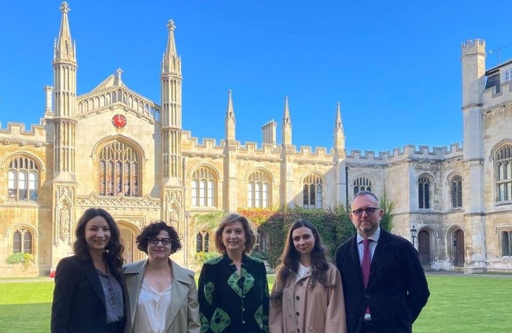 Universitatea Cambridge deschide un Lectorat de Limba română