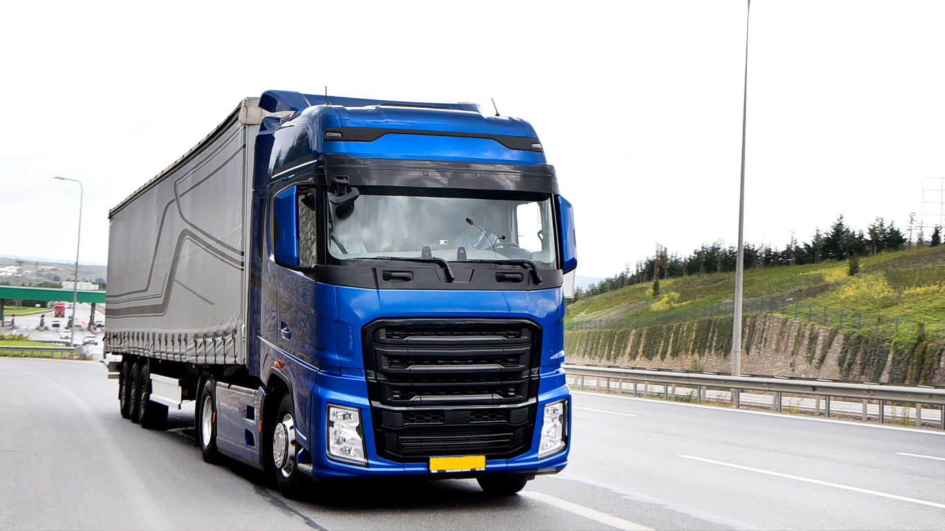 Italia oferă până la 2.500 € tinerilor care vor să devină șoferi profesioniști