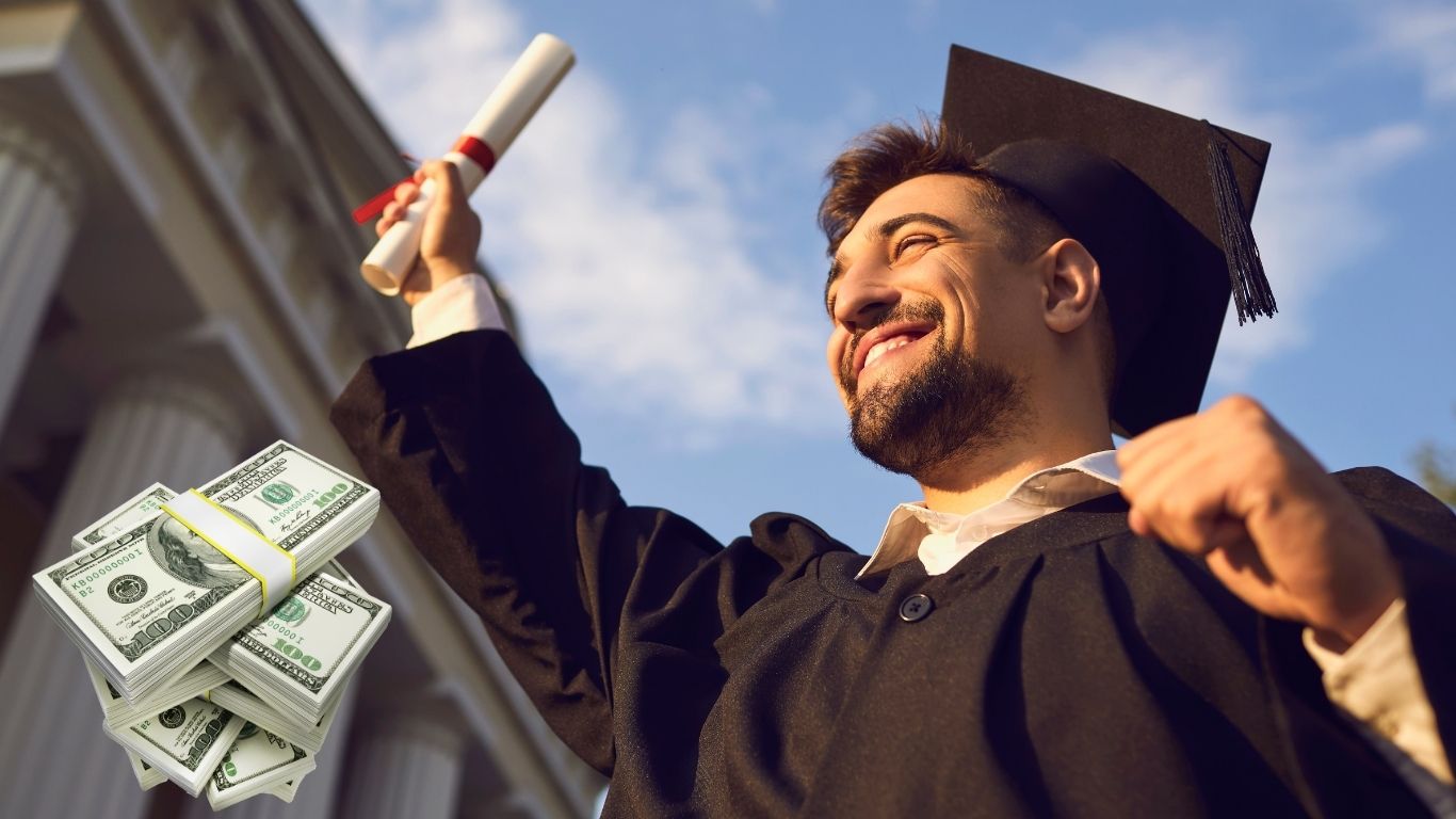 Merită să faci facultatea? Absolvenții câștigă cu 148% mai mult 