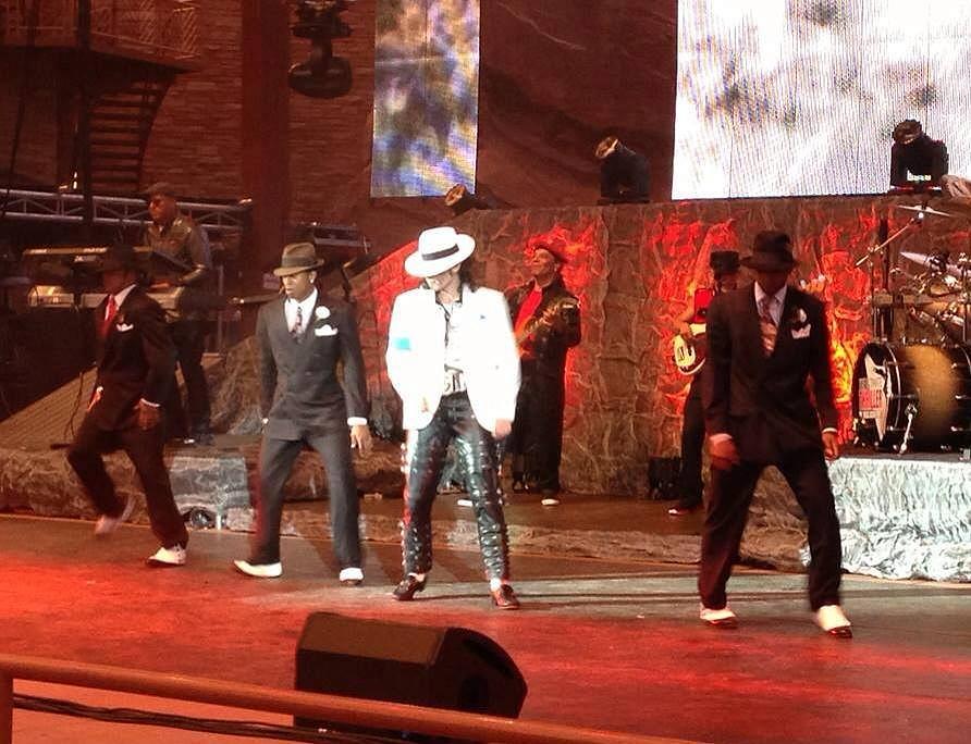 În urmă cu 33 de ani, Michael Jackson trimitea medici în România pentru a salva copiii abandonați