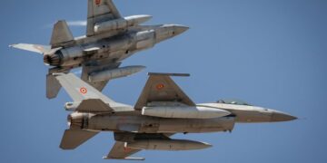 Ținte aeriene detectate în spațiul României: Avioane Eurofighter și F-16 ridicate de la sol după pătrunderea dronelor rusești