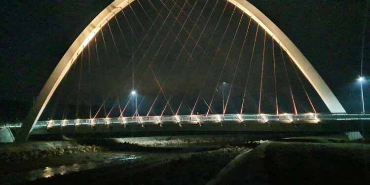 Cel mai mare arc parabolic din România, la Mioveni