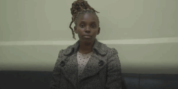 Rușii recrutează tinere africane pe Tinder și le trimit în fabricile de drone pentru războiul din Ucraina