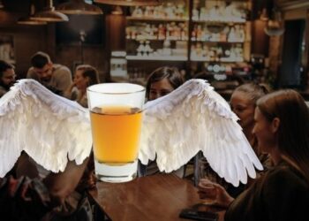 „Angel Shot”, codul care protejează femeile în barurile din Cluj