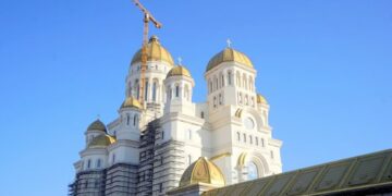 Ultima zi în care poți trece prin Sfântul Altar al Catedralei Neamului