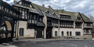 Familia Regală vinde Hotelul „Furnica” din Sinaia pentru 3,7 milioane de euro