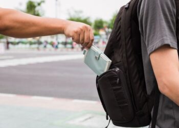 Italia, paradisul hoților de buzunare din Europa. Ce locuri sunt considerate cele mai riscante pentru turiști?