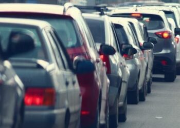 Se schimbă taxele din 2026: mașinile, impozitate după capacitate și norma de poluare