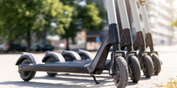 Polița RCA devine obligatorie pentru trotinetele și bicicletele electrice