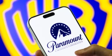 Paramount vs Netflix: lupta pentru Warner Bros
