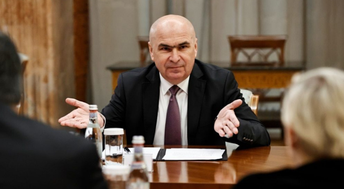 Acord în coaliție după tensiuni: creștere a salariului minim și reducerea impozitului