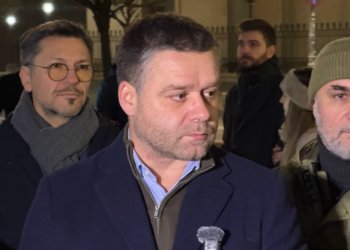 „Grădina Amintirilor”, spațiu de reculegere și memorie în Piața Revoluției, la 36 de ani de la Revoluția din 1989