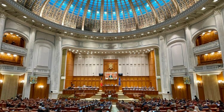 Guvernul Bolojan își asumă răspunderea pe reforma pensiilor magistraților. Miza: 231 de milioane de euro și un posibil nou conflict la CCR