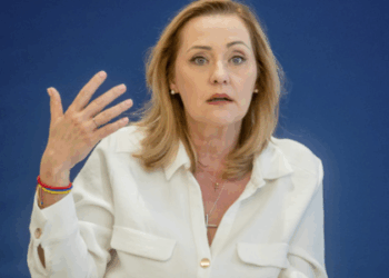 „România merita un președinte care să unească taberele.” – Elena Lasconi critică