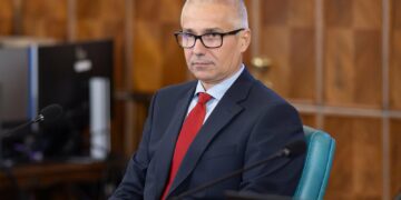 Cazul Mario redeschide dezbaterea despre răspunderea penală a minorilor. Ministerul Justiției analizează scăderea vârstei