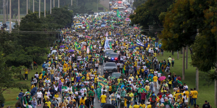 Fulger în mijlocul unui miting pro-Bolsonaro, la Brasilia: zeci de răniți după impact