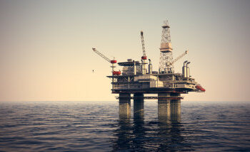 Ucraina lovește platformele Lukoil din Marea Caspică