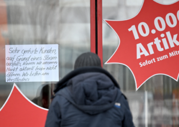 Berlin, în beznă și frig: zeci de mii de locuințe fără curent în plină iarnă