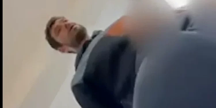 Scandal într-un liceu din Bihor: profesor reclamat pentru țipete și intimidare la clasă