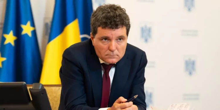 Scandalul F-18: Armata Elveției îl contrazice pe Nicușor Dan