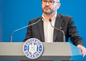 Florin Manole amenință cu demisia pentru legea salarizării