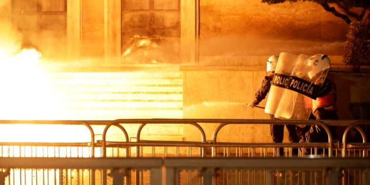 Proteste violente în Albania din cauza unui scandal major de corupție