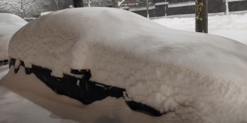 București sub cod roșu de ninsoare: prefectul spune că planurile de deszăpezire sunt „foarte vechi” și trebuie refăcute