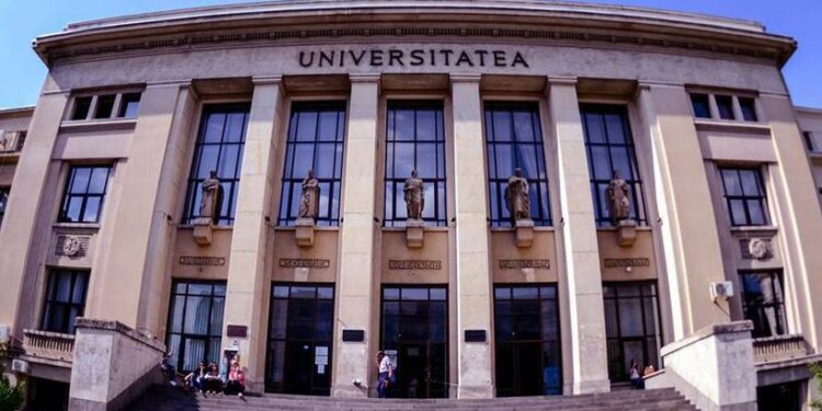 De ce părăsesc studenții universitățile? O problemă tot mai profundă