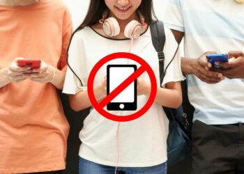 Cazul Eduard și urgența „majoratului digital”: dincolo de ecrane, viața e fragilă