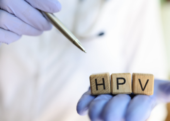 Vaccinul anti-HPV este esențial și pentru bărbați