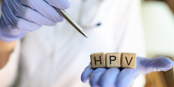 Vaccinul anti-HPV este esențial și pentru bărbați