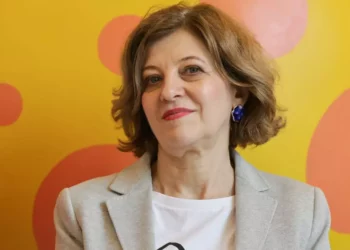 Platformă anti-birocrație anunțată de Guvern: cetățenii și funcționarii vor putea semnala blocajele din sistem